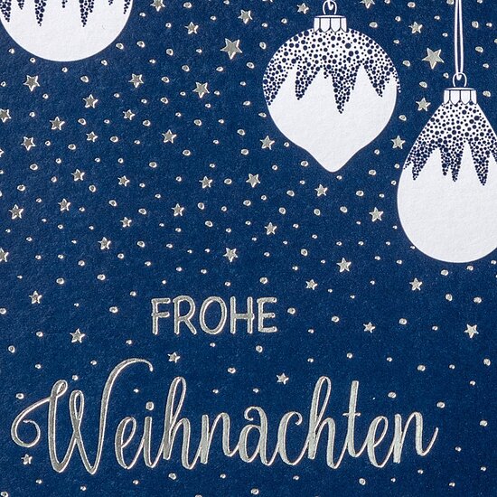 Bild 2 - Verschneite Christbaumkugeln